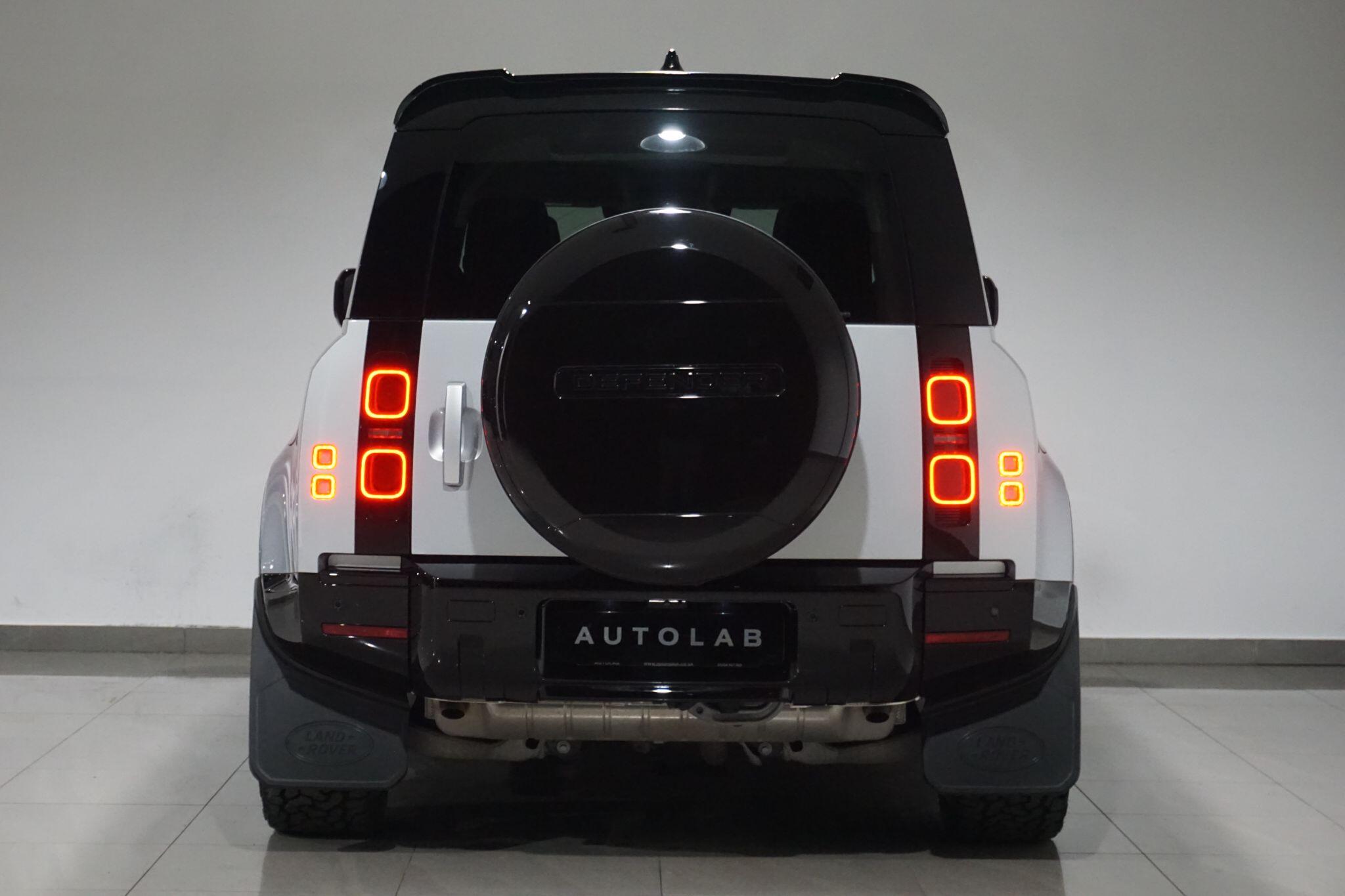 Land Rover Defender 110 2.0 P400e 15.4kWh XS Edition SUV 5dr Petrol Plug-in Hybrid Auto 4WD Euro 6 (s/s) (404 ps)